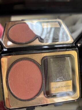 Mauvelous Merle Norman Blush Compact